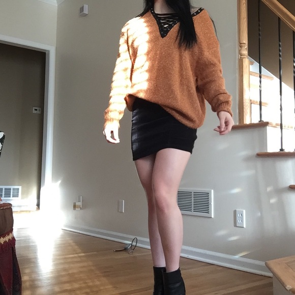 Shoe Lace-Front Oversized Sweater - Picture 5 of 8